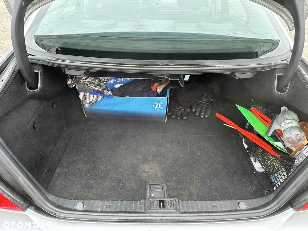 Mercedes-Benz Klasa E 280 CDI 4Matic Automatik Classic DPF - 9