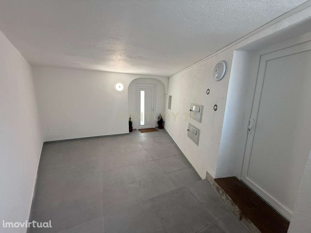 Apartamento T2 + aproveitamento sótão| Boa localização - Grande imagem: 4/35