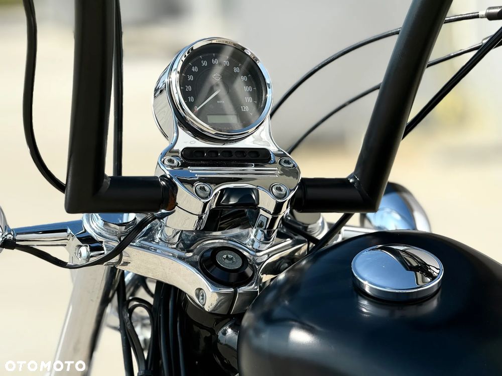 Harley-Davidson Sportster Seventy-Two - 19