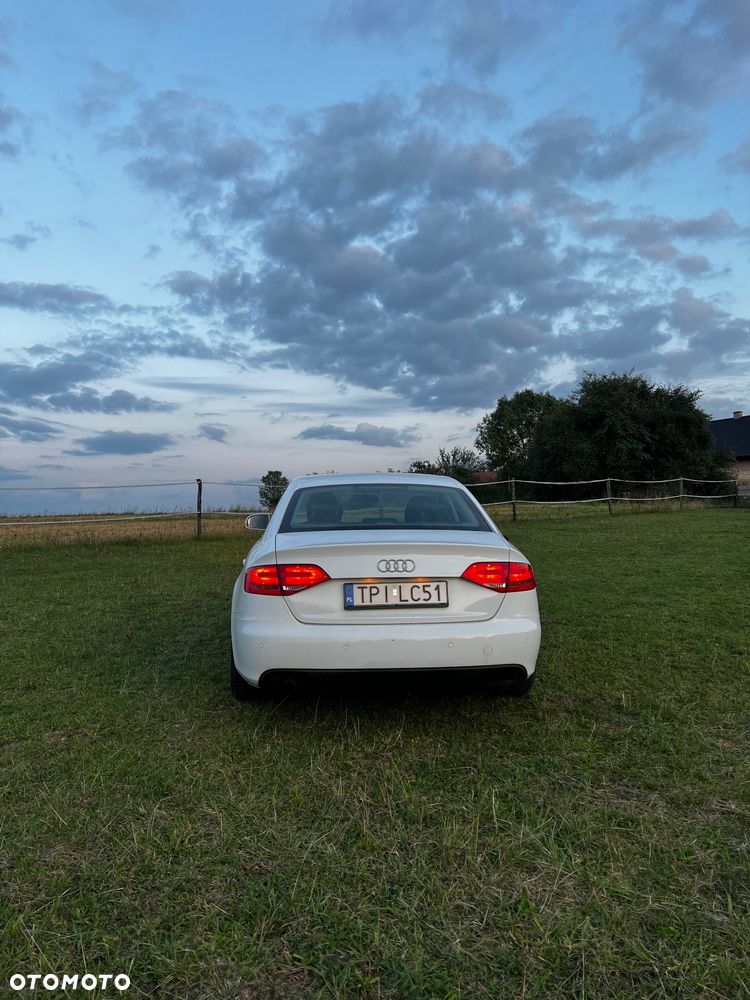 Audi A4 - 4