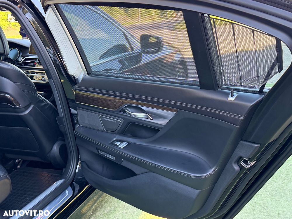 BMW Seria 7 - 8