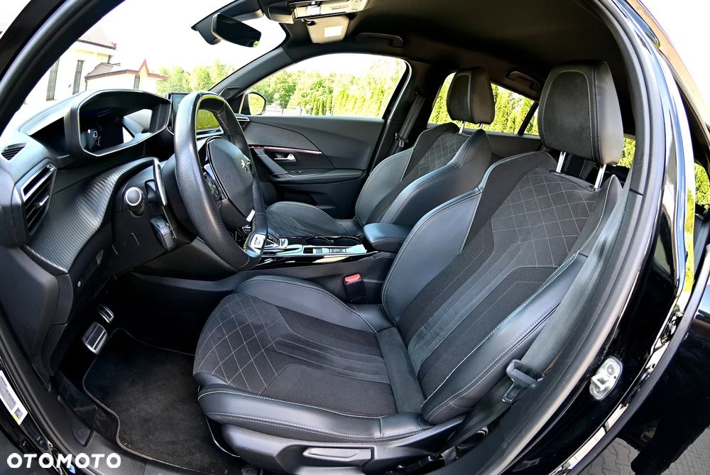 Peugeot 2008 1.2 PureTech GT S&S EAT8 - 16