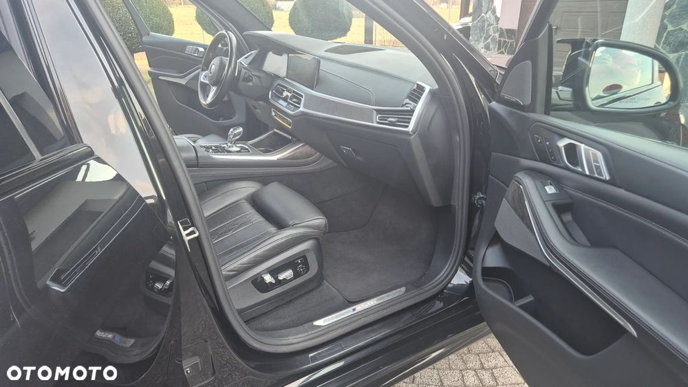 BMW X7 M50i - 13