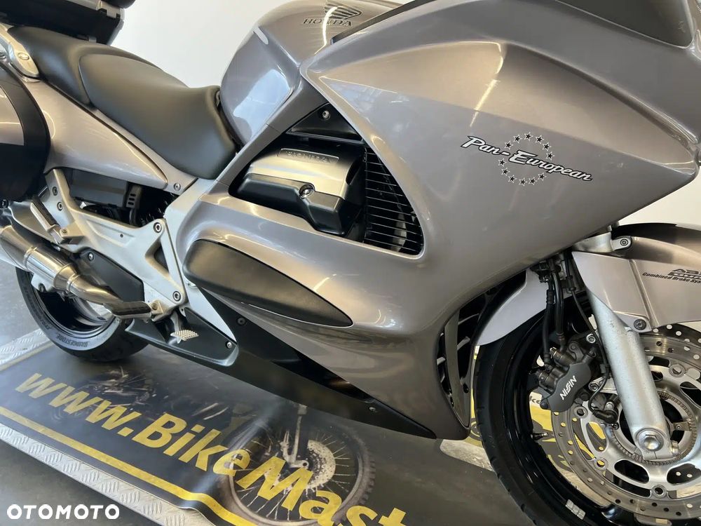 Honda ST - 21