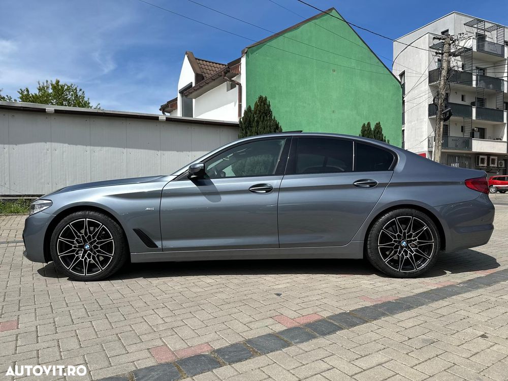 BMW Seria 5 530d xDrive Aut. Sport Line - 17