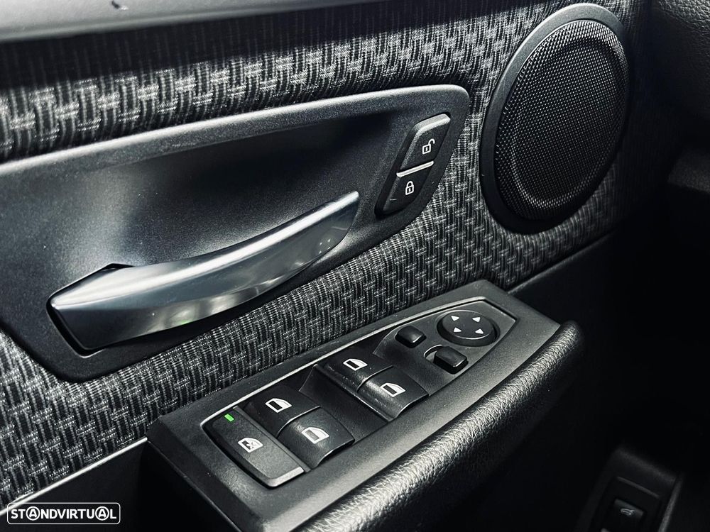 BMW 216 Active Tourer d Advantage - 27