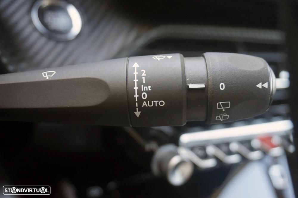 Peugeot 2008 PureTech 100 Allure - 21