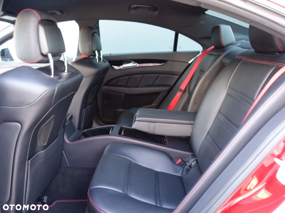 Mercedes-Benz CLS 350 d 4-Matic - 14