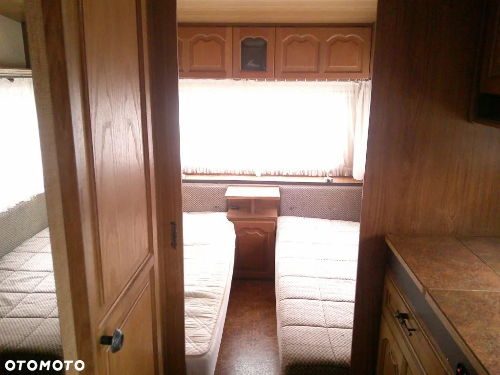 Burstner LUX 540 - 4