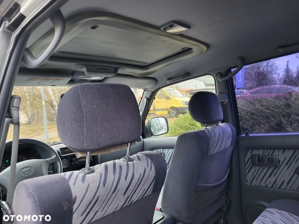 Toyota Land Cruiser - 15