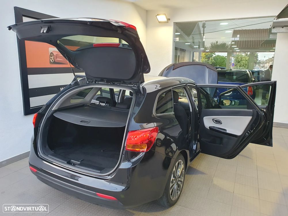 Kia Ceed SW 1.6 CRDi Prime - 24
