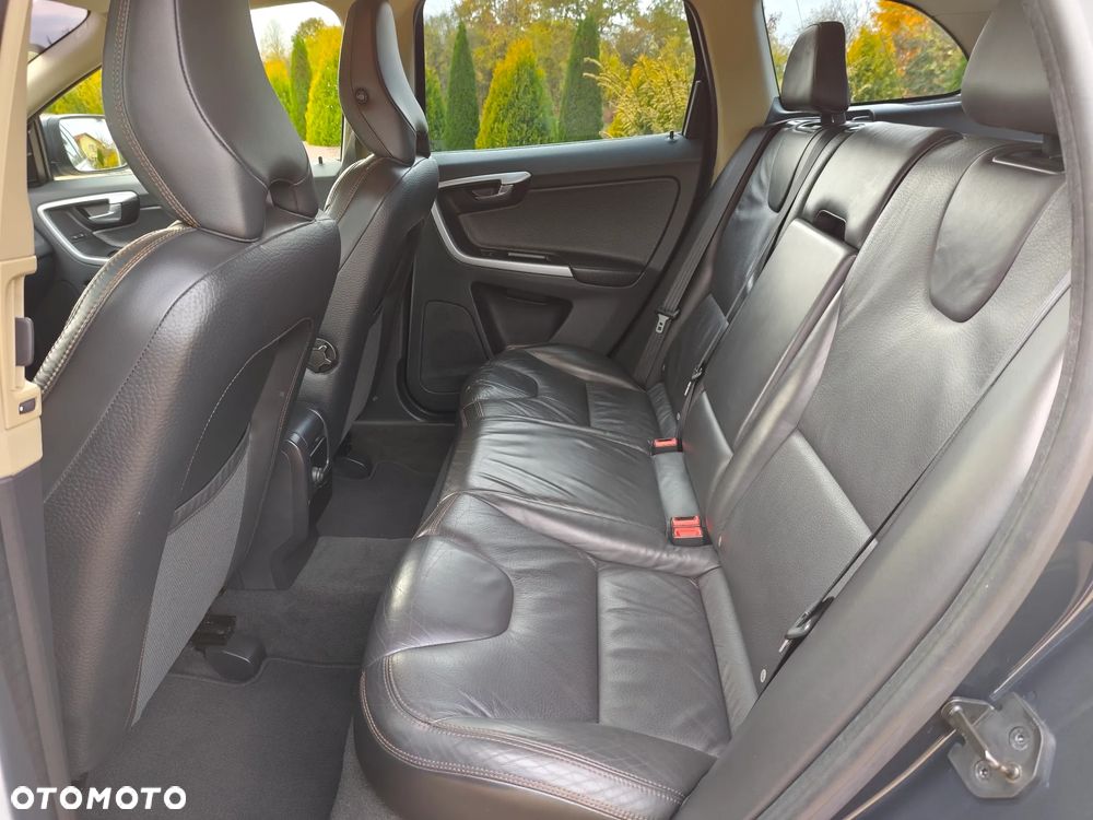 Volvo XC 60 D3 Summum - 17