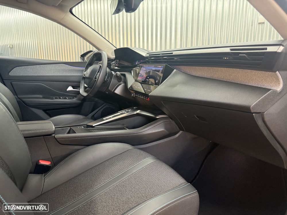 Peugeot 308 1.6 Hybrid Allure Pack e-EAT8 - 22