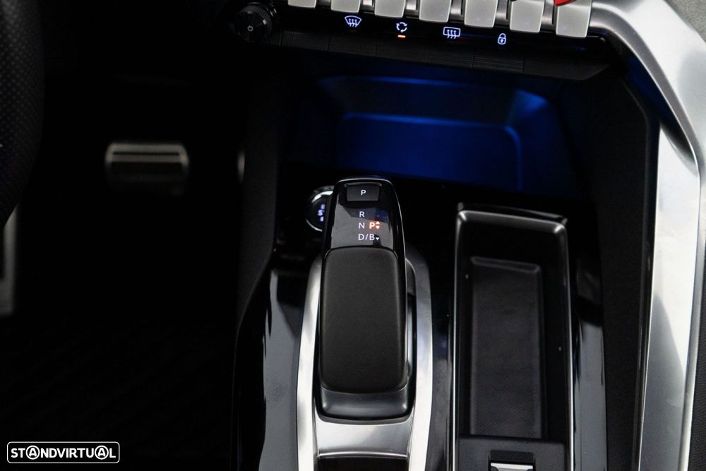 Peugeot 3008 1.6 Hybrid4 GT e-EAT8 - 29