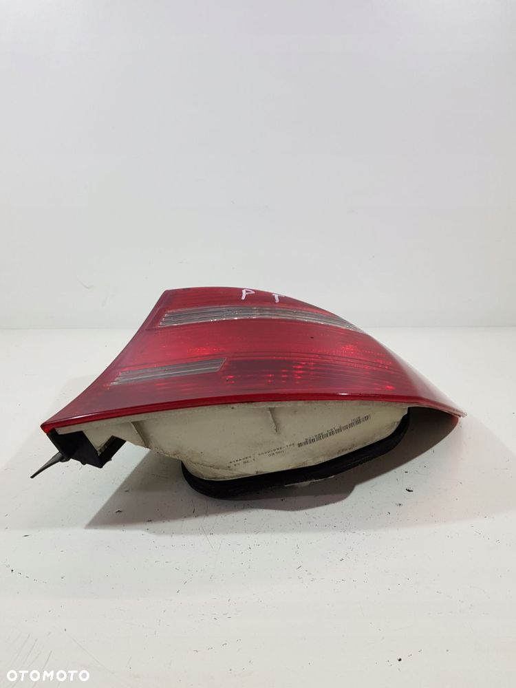 lampa prawy tył bmw e87 eur lift 08r 7164956 - 2