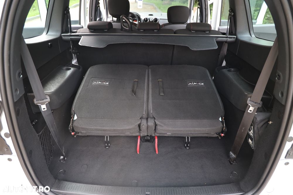 Dacia Lodgy TCe 130 GPF Stepway - 32
