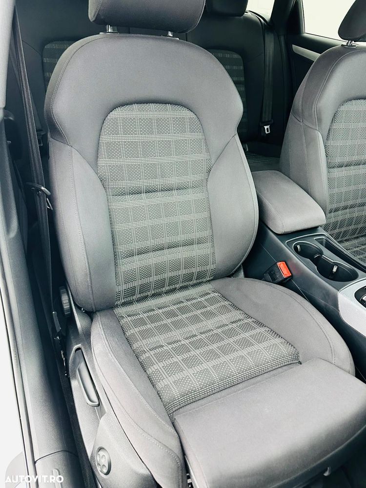 Audi A4 2.0 TDI DPF S line Sportpaket - 16