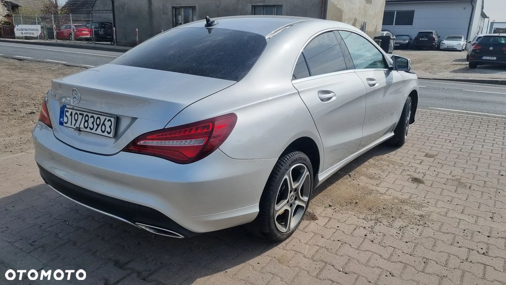 Mercedes-Benz CLA 200 d 7G-DCT UrbanStyle Edition - 6