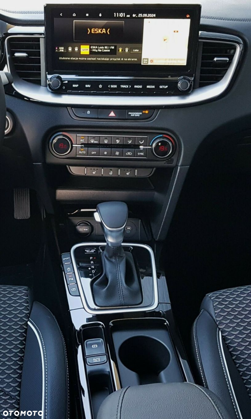 Kia Ceed 1.5 T-GDI Tribute DCT - 19