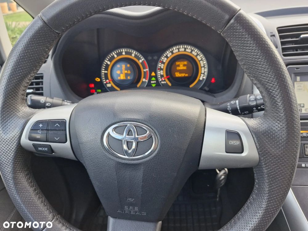 Toyota Auris - 11