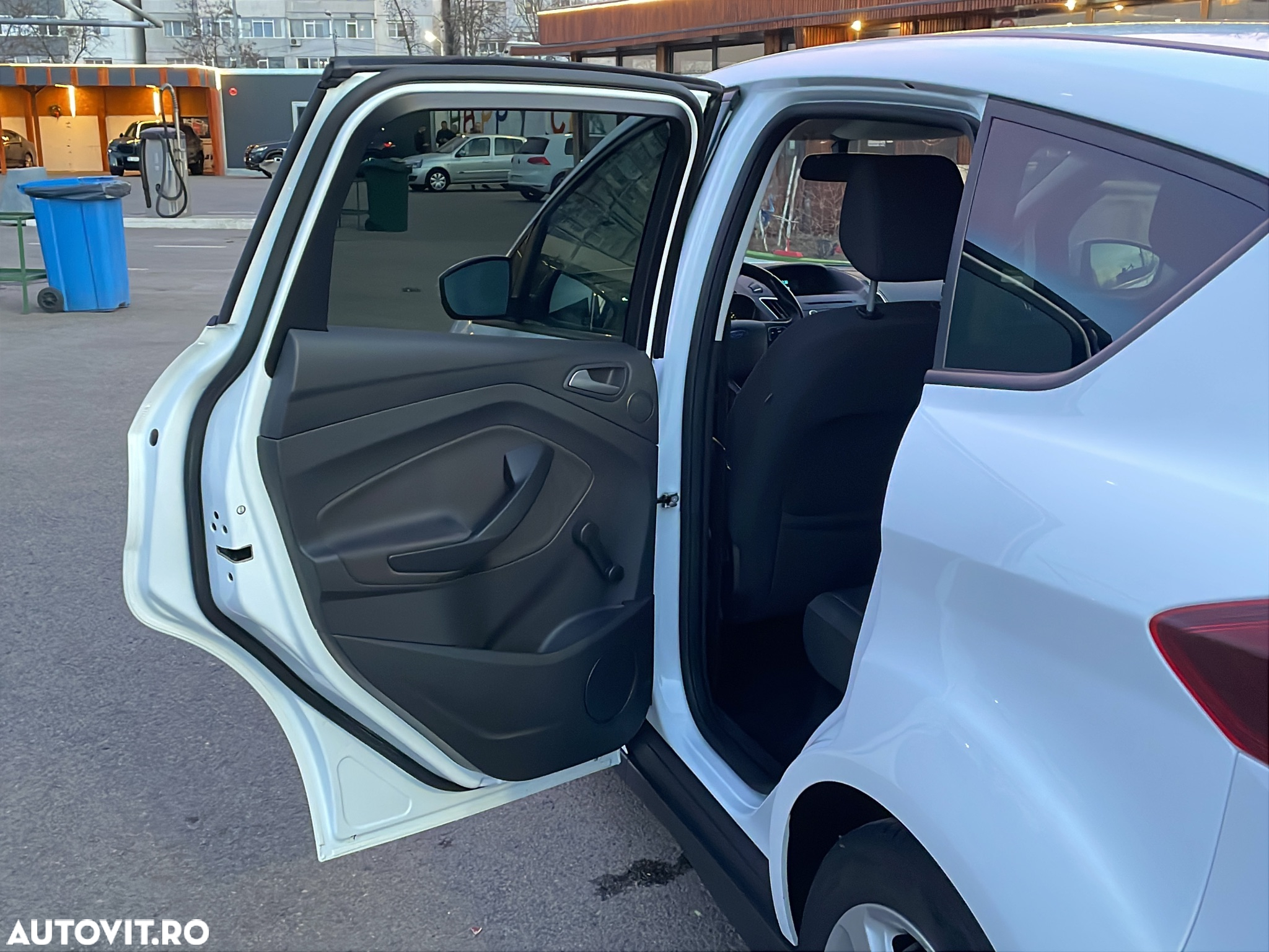 Ford C-Max 1.0 EcoBoost Start-Stopp-System Trend - 13