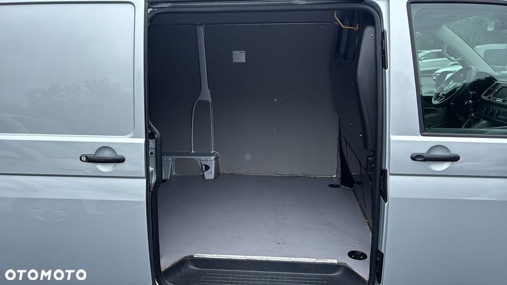 Volkswagen Transporter T6 - 25