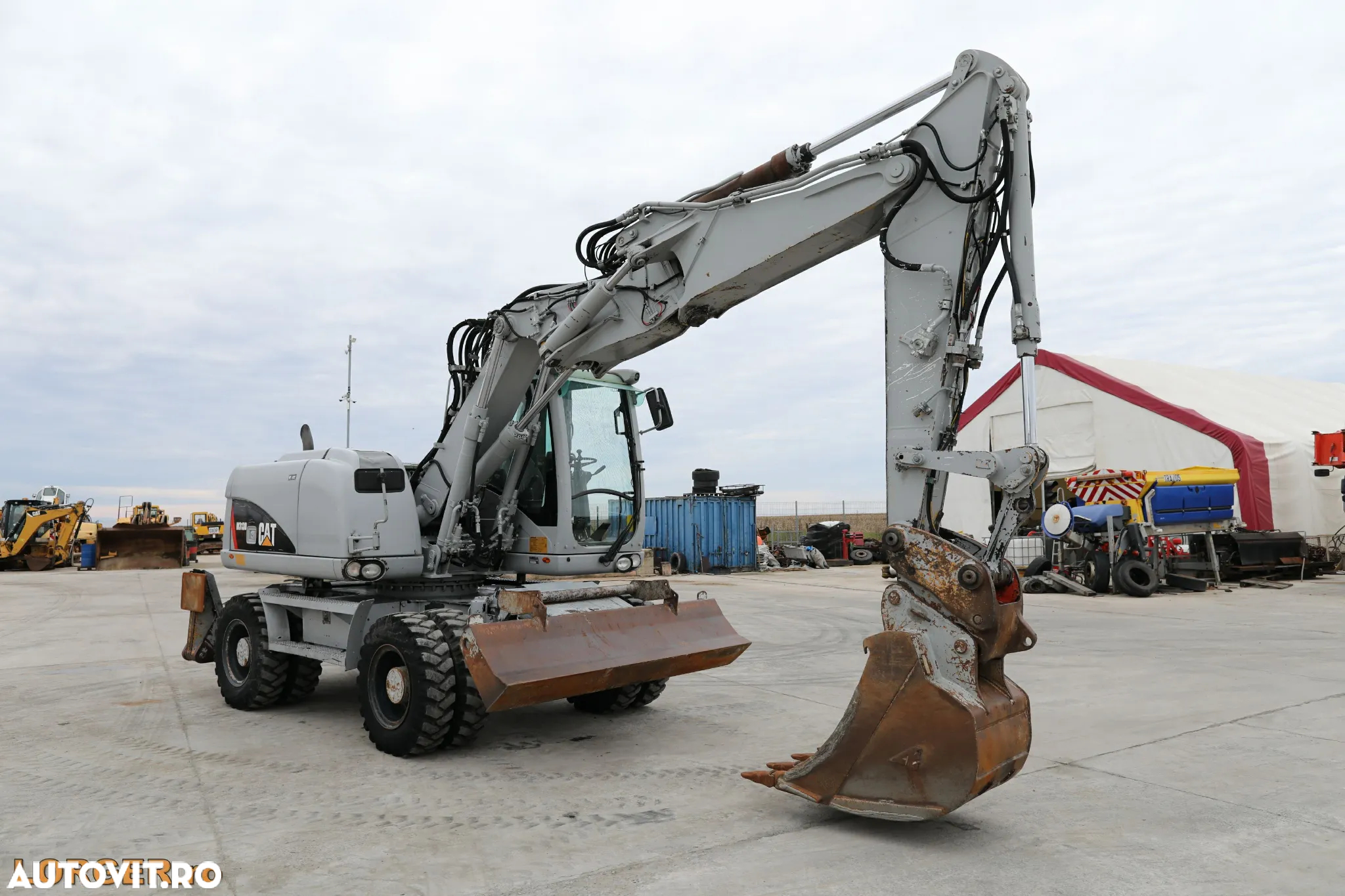 Caterpillar M313D - 4