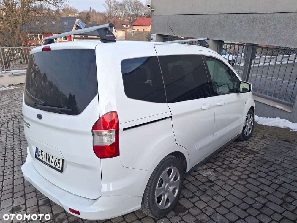 Ford Tourneo Courier - 1