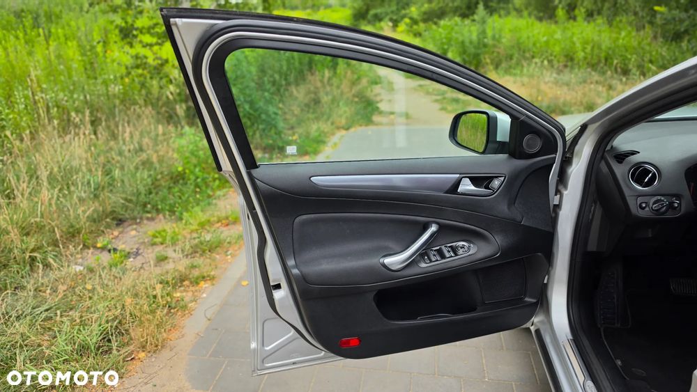 Ford Mondeo 2.0 TDCi Titanium X - 16