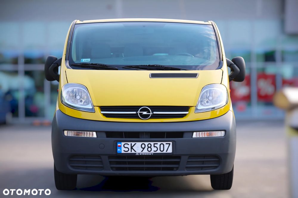 Opel Vivaro Tour - 2