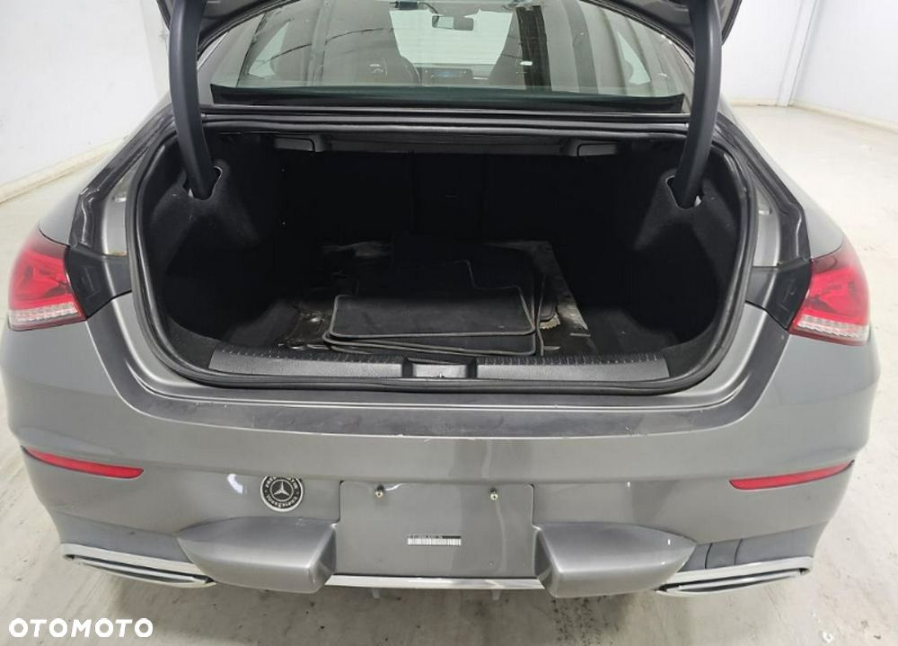 Mercedes-Benz CLA 250 4-Matic AMG Line 7G-DCT - 12