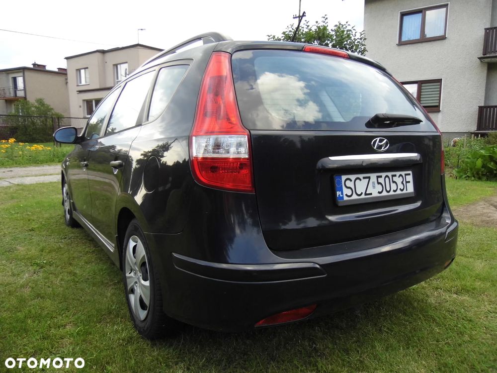 Hyundai i30 i30cw 1.4 blue Comfort - 14