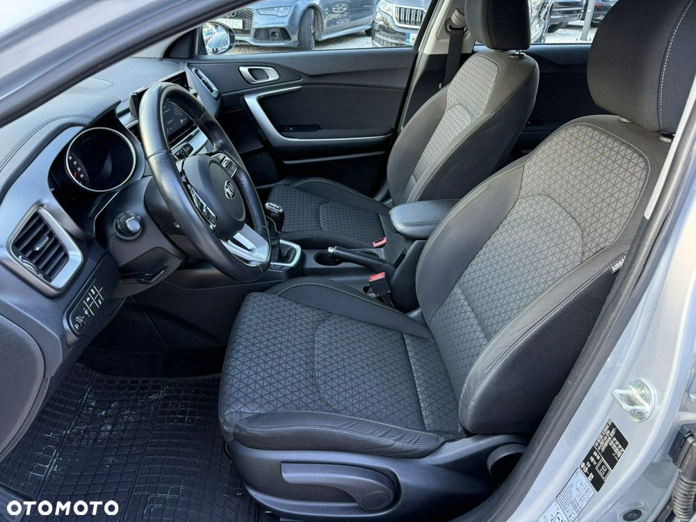 Kia Ceed - 18