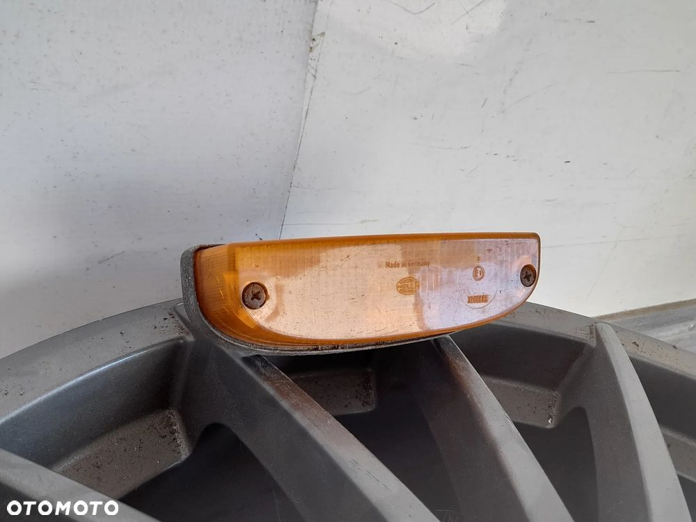 Kierunkowskaz przedni Opel Kadett C Hella 32688R6 - 2