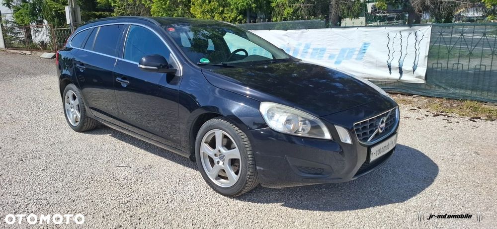 Volvo V60 D4 Geartronic Momentum - 4