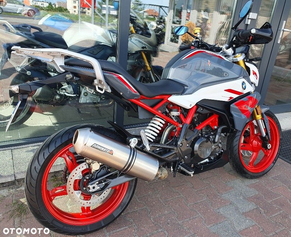 BMW G - 32