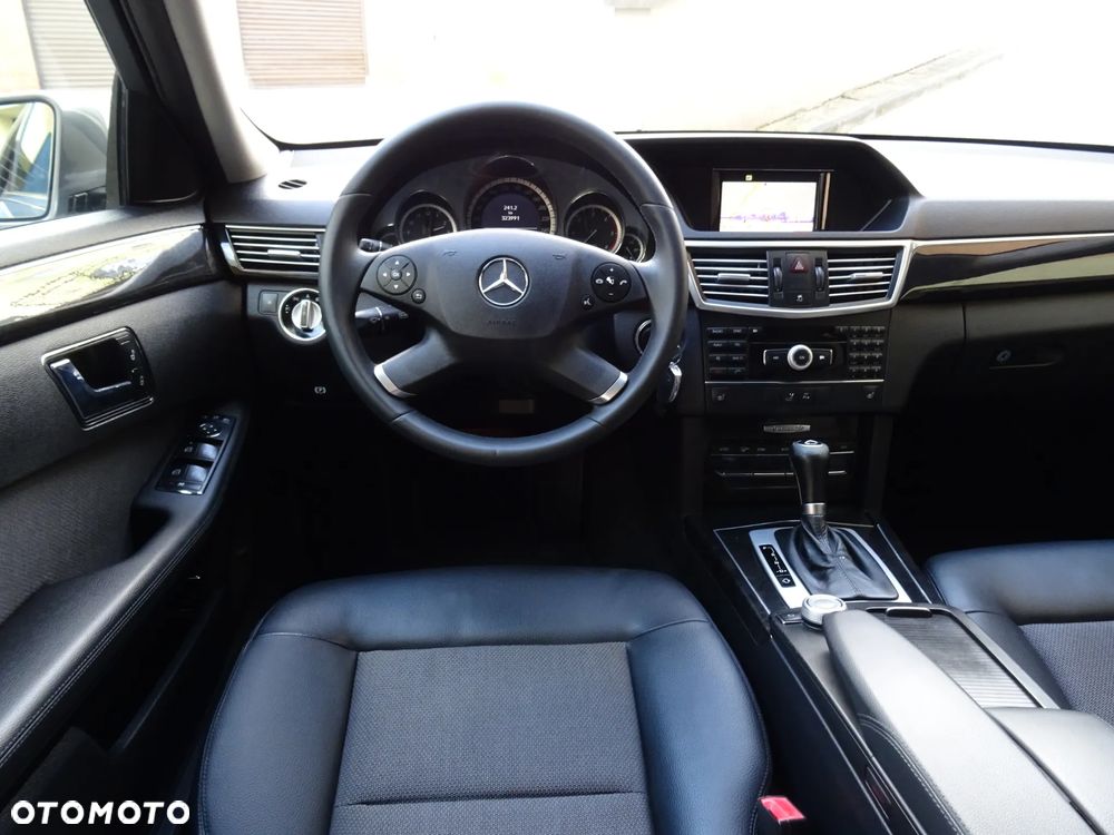 Mercedes-Benz Klasa E 200 CDI 7G-TRONIC Elegance - 5