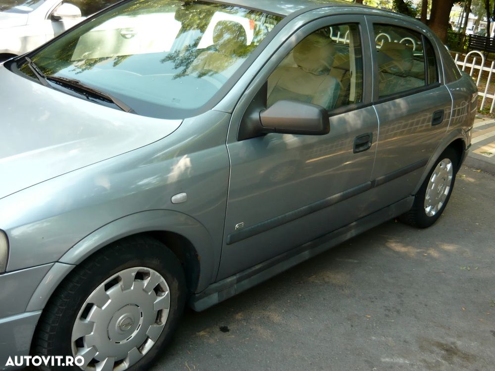 Opel Astra Classic 1.6i - 3