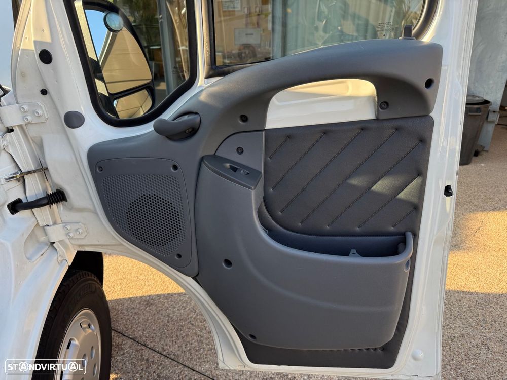 Fiat Ducato Sky 7 Lugares - 27