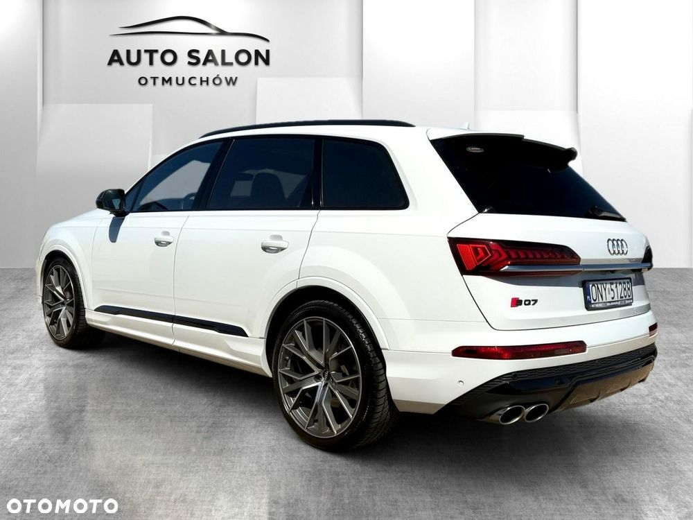 Audi SQ7 - 7