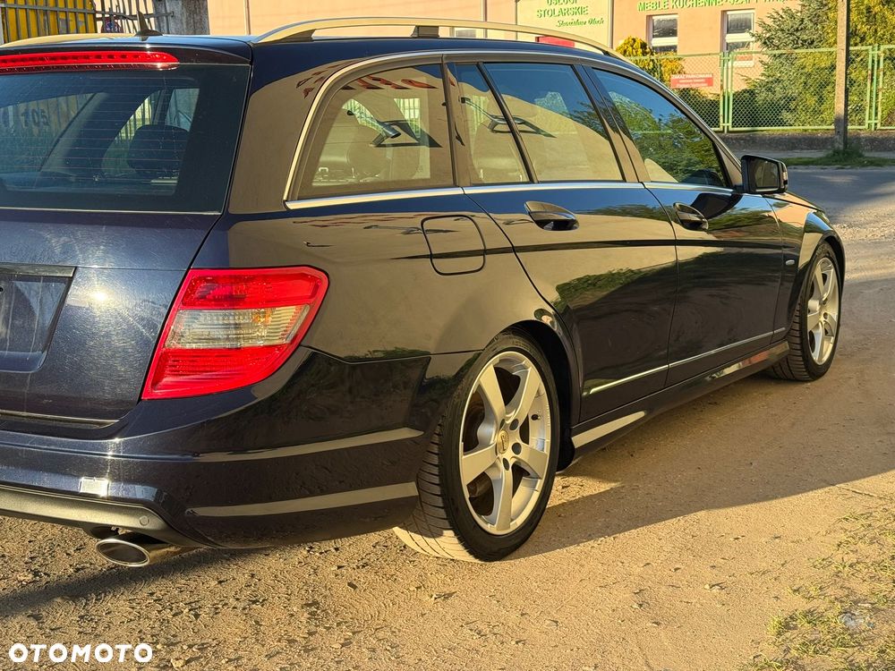 Mercedes-Benz Klasa C 30 T CDI AMG - 4
