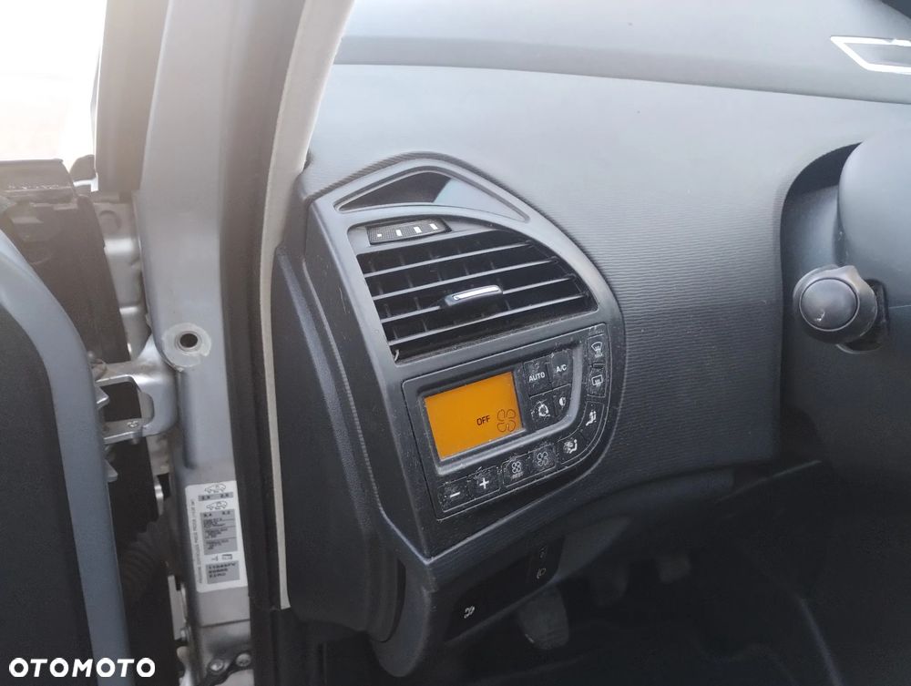 Citroën C4 Picasso 1.8i Impress Pack - 11