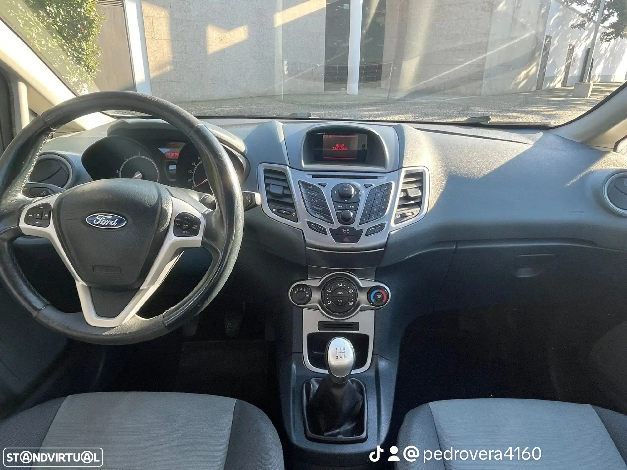 Ford Fiesta - 13