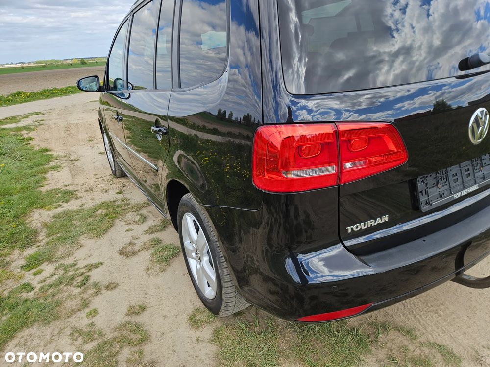 Volkswagen Touran 2.0 TDI DPF BlueMotion Technology Highline - 11