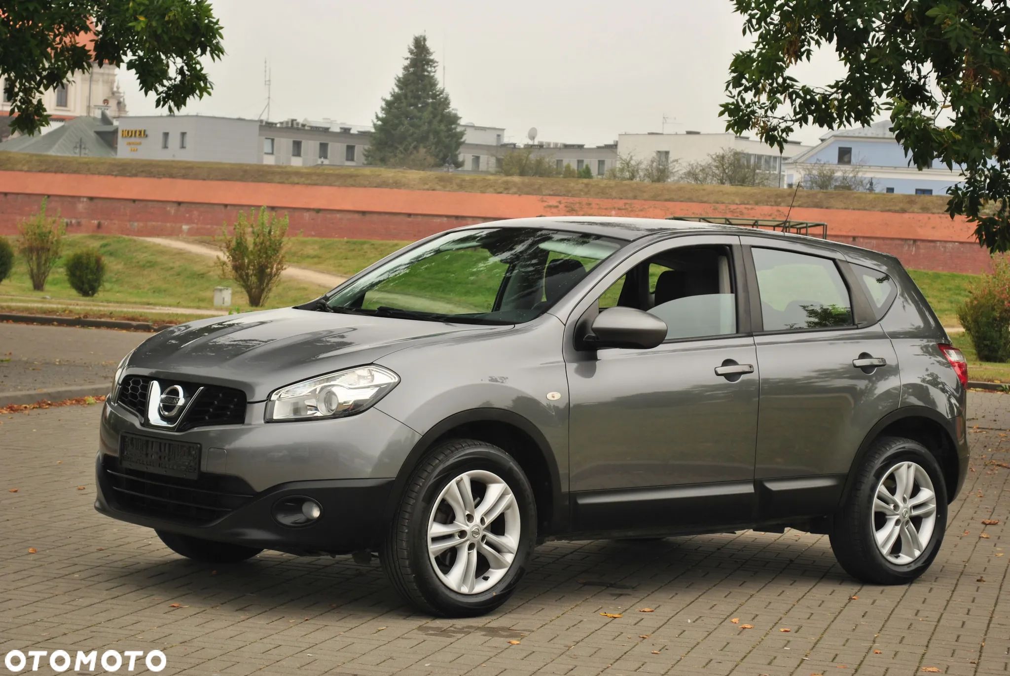 Nissan Qashqai - 1