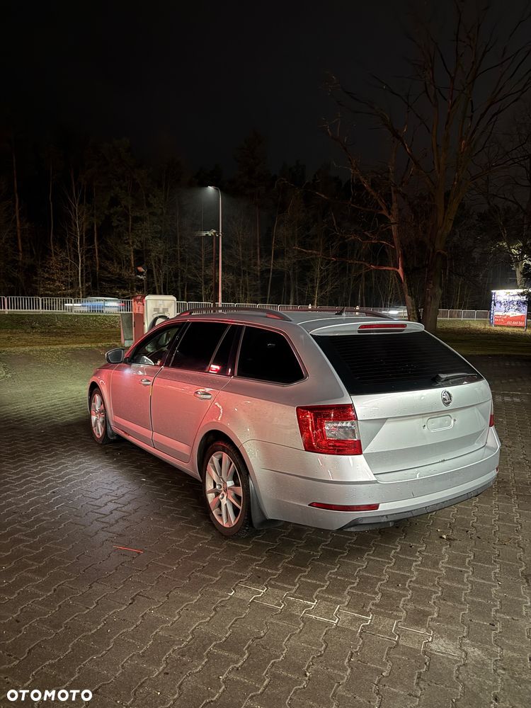 Skoda Octavia 1.5 TSI ACT Style - 4