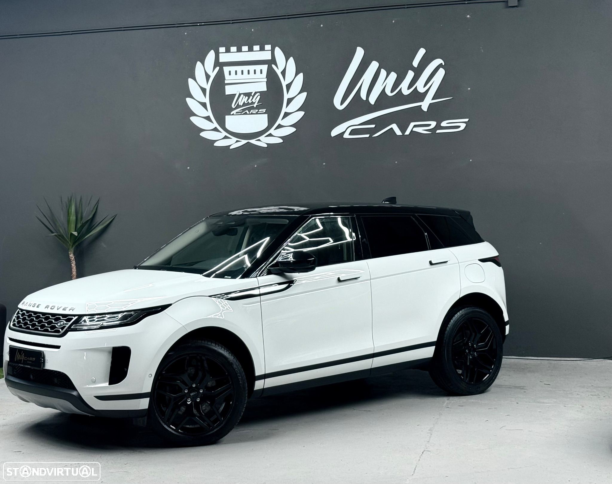 Land Rover Range Rover Evoque 1.5 P300e AWD Autobiography Auto - 14
