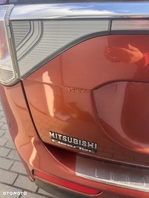 Mitsubishi Outlander 2.2 DI-D 4WD Instyle - 20