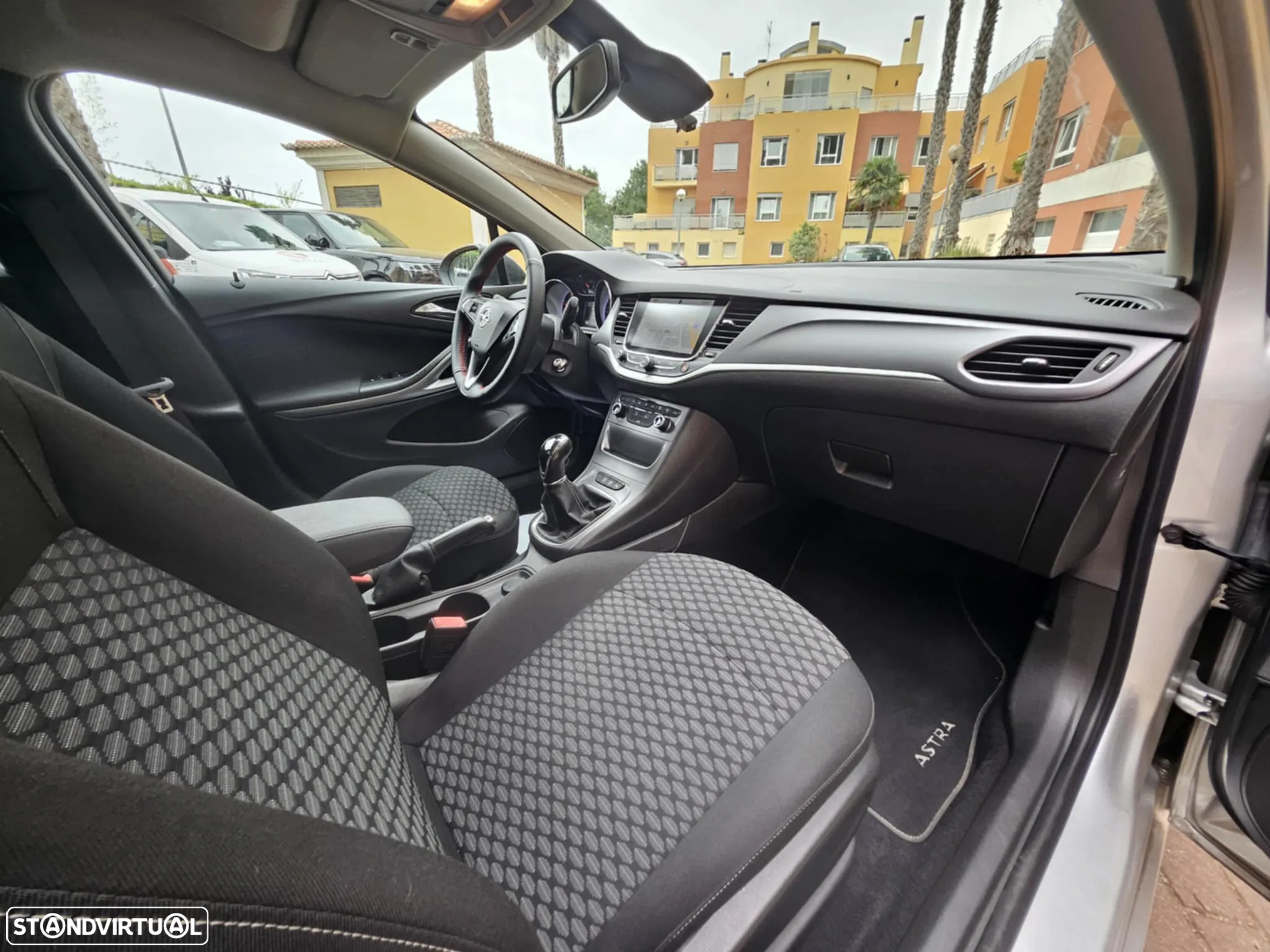 Opel Astra 1.6 CDTI Dynamic Sport S/S - 9