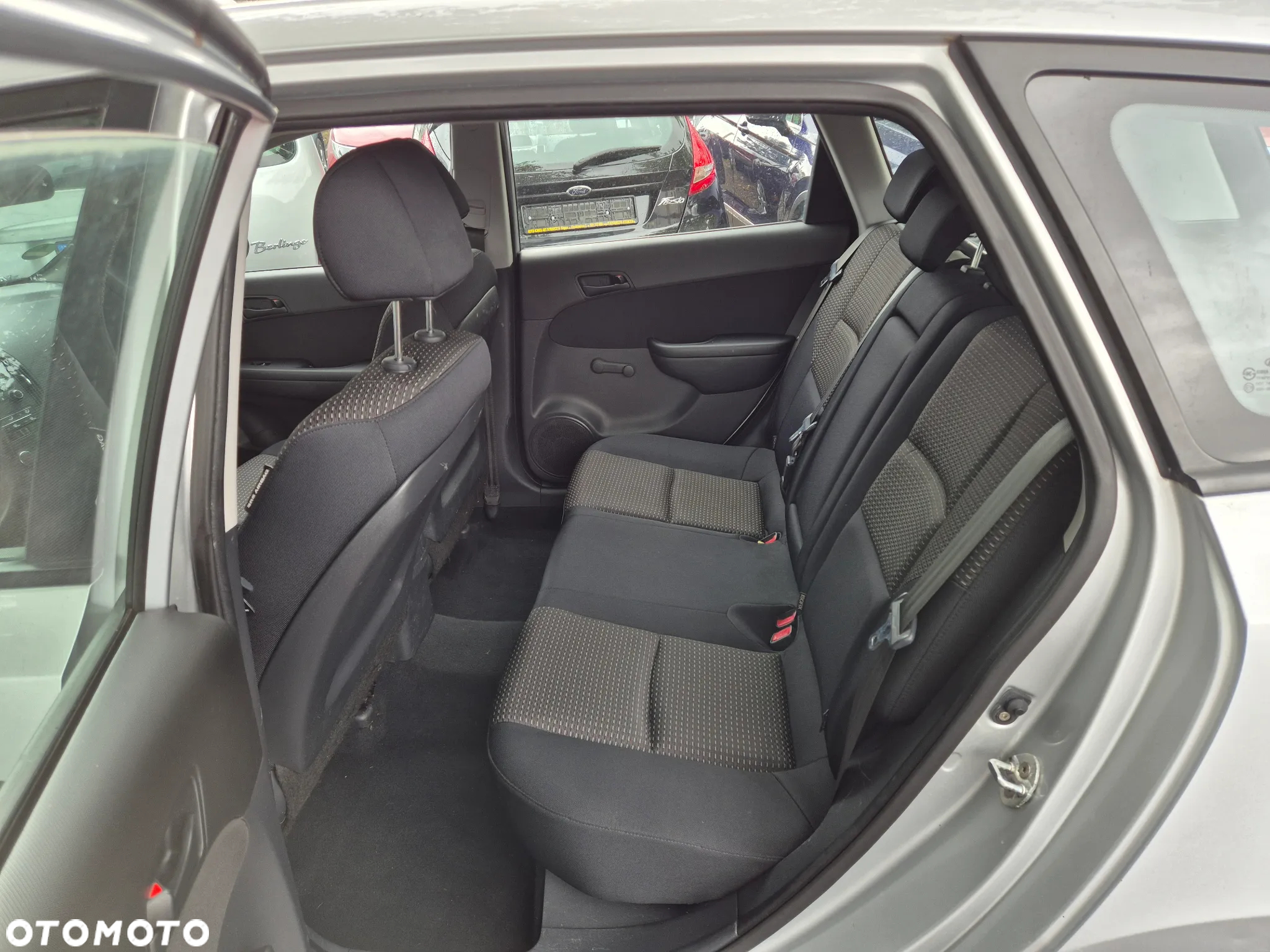 Hyundai i30 1.6 blue Comfort - 12